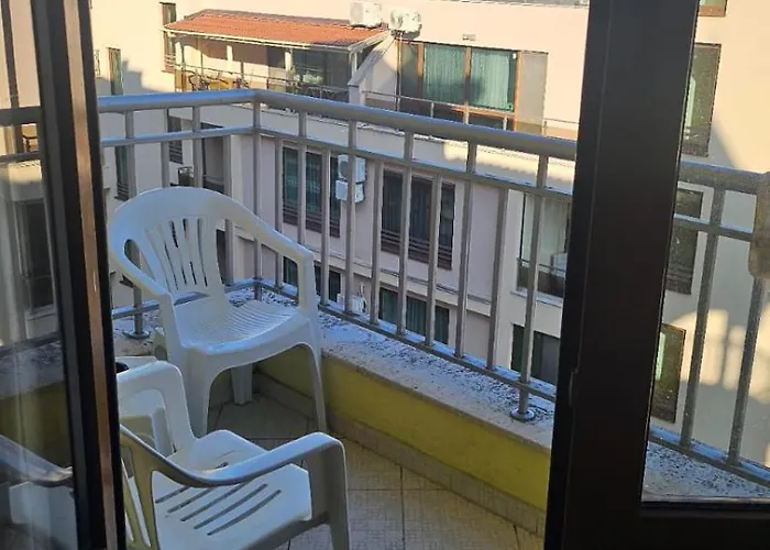 Summer Dreams Sunny Апартамент *